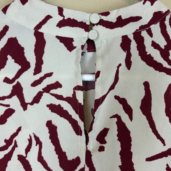 Idem Ditto Cream/Burgundy Long Sleeve Animal Print Smocked Crop Top; Size M - Picture 6 of 10